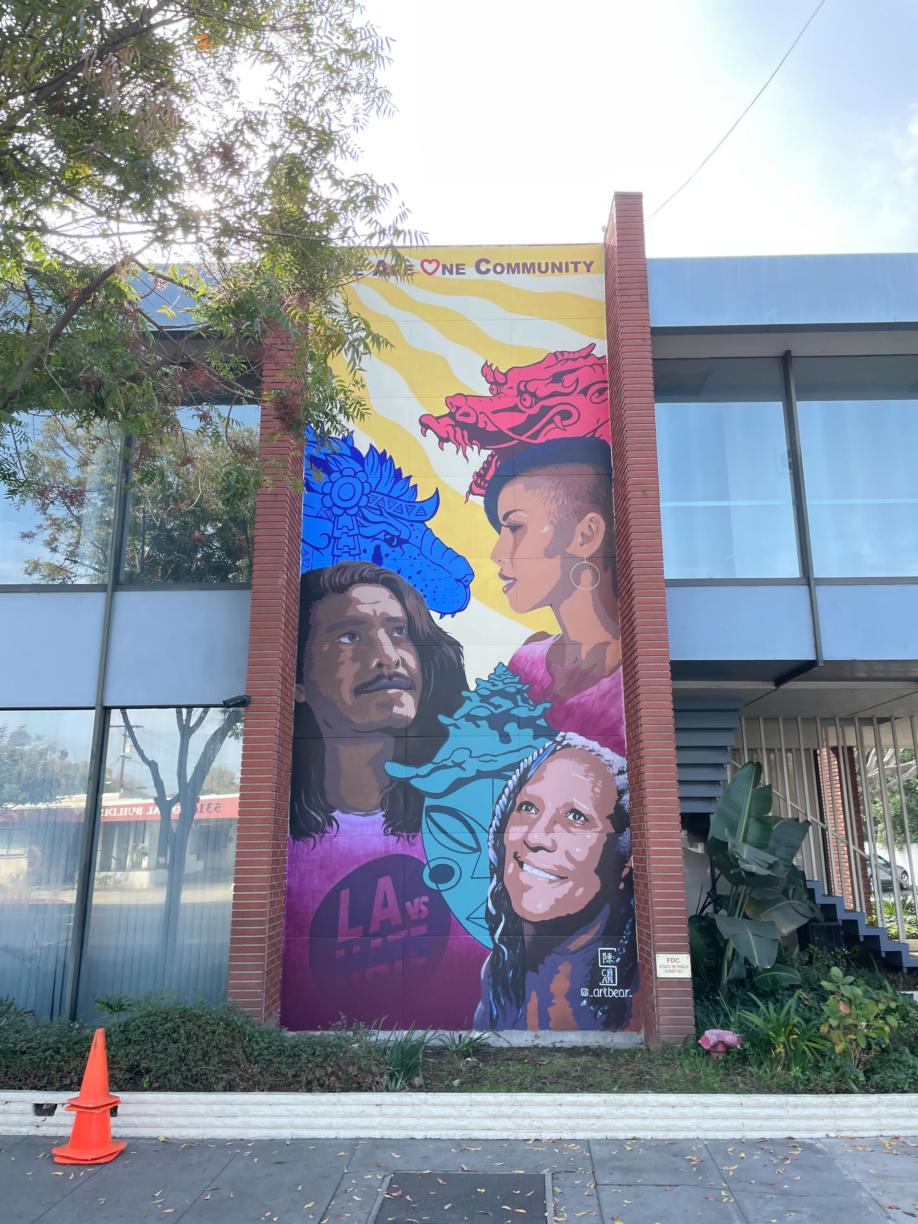 211 LA - We are ONE Community Mural 